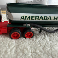 1969 Hess Amerada Tanker Tanker truck with the Box and inserts! “RARE”