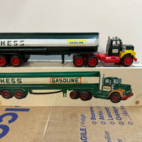 1969 Hess “Woodbridge” Tanker Truck with box