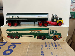 1969 Hess “Woodbridge” Tanker Truck with box