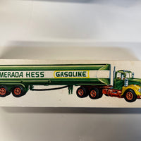 1969 Hess Amerada Tanker Tanker truck with the Box and inserts! “RARE”