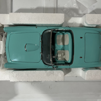 DANBURY MINT: 1955 FORD THUNDERBIRD, 1/24.