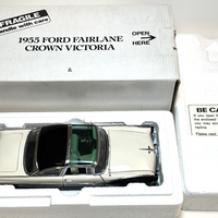 1 24 Danbury Mint 1962 Ford Thunderbird Corinthian White Sports Roadster Convertible with Docs. Pristine Condition. Never Displayed