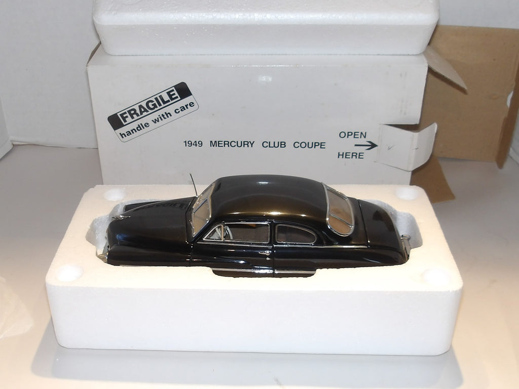 DANBURY MINT 1949 MERCURY CLUB COUPE - ORIGINAL BOX - EXCELLENT 1/24