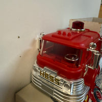 1970 Hess fire truck w the box “MINT” Lot-14