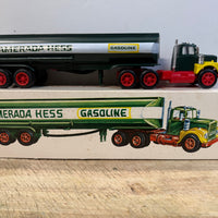 1969 Hess Amerada Tanker Tanker truck with the Box and inserts! “RARE”