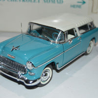Danbury Mint 1:24 Scale 1955 Chevrolet Nomad Blue / White Top Diecast