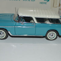 Danbury Mint 1:24 Scale 1955 Chevrolet Nomad Blue / White Top Diecast
