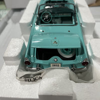 DANBURY MINT: 1955 FORD THUNDERBIRD, 1/24.
