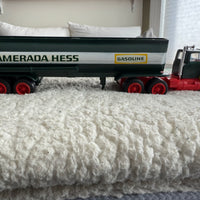 1969 Hess Amerada Tanker Tanker truck with the Box and inserts! “RARE”