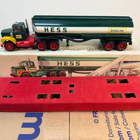 1967 Hess “Red Velvet” tanker with box Lot-2