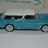 Danbury Mint 1:24 Scale 1955 Chevrolet Nomad Blue / White Top Diecast