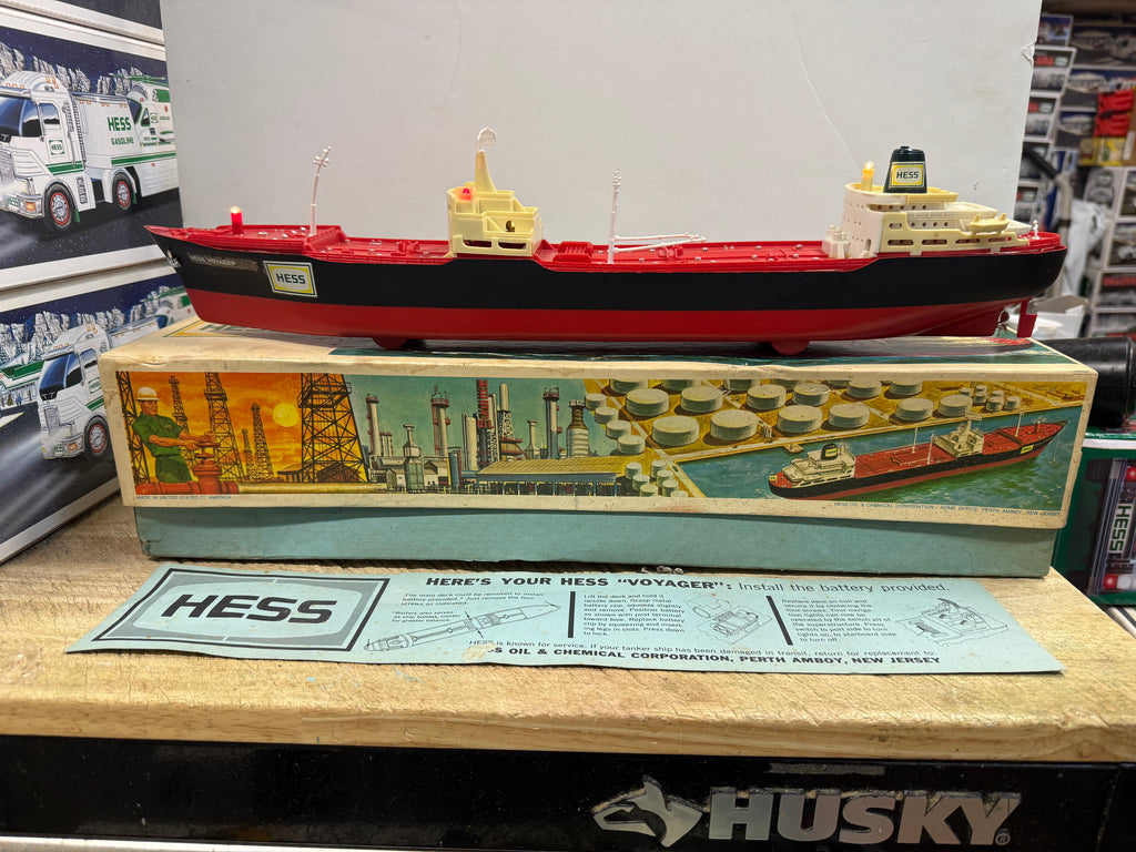 1966 Hess voyager ship With the box and inserts. Lot 20
