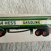 1969 Hess Amerada Tanker Tanker truck with the Box and inserts! “RARE”