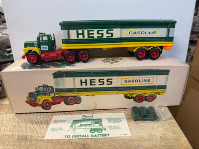 1975 Hess Box Trailer “made in the United States” Marx early production.