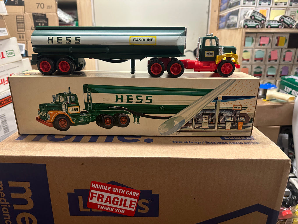 1972 Hess gasoline oil Truck New Lot 2 Aj Collectibles More