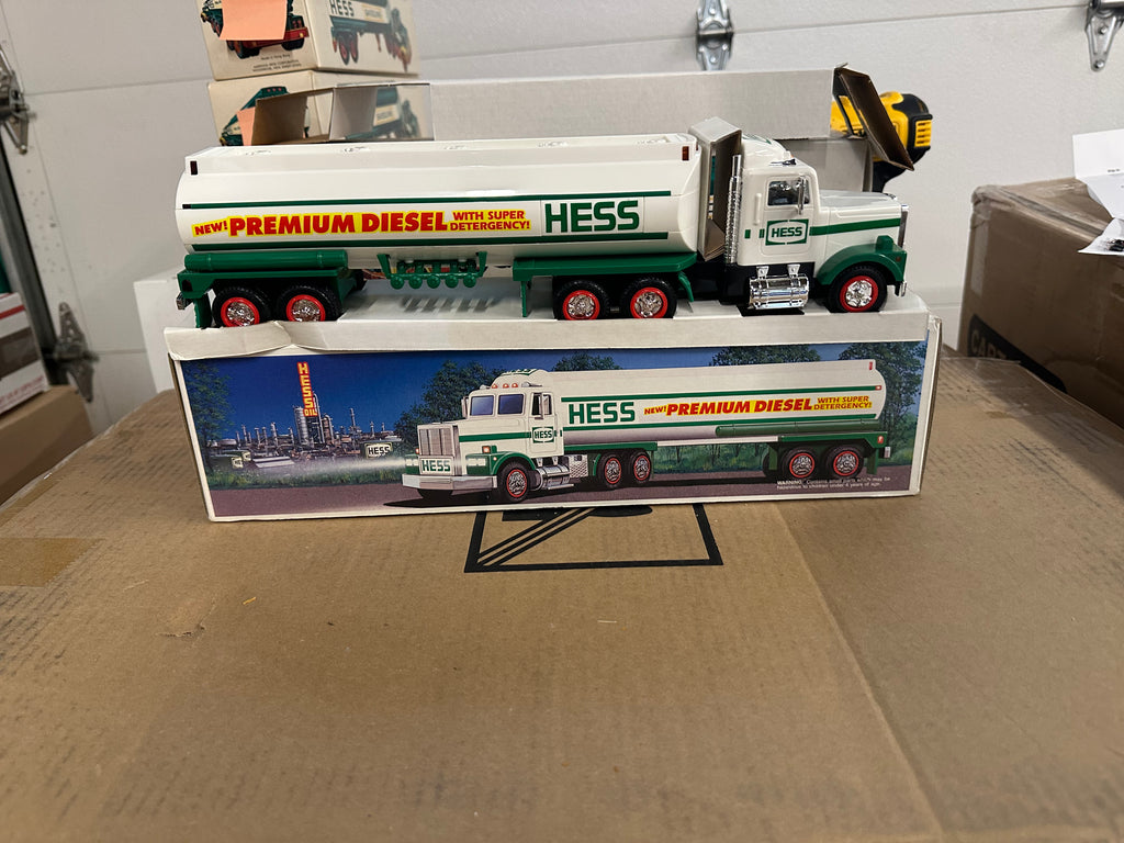 1993 Hess Diesel Tanker Truck Lot-3