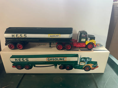 1972 Hess Tanker Truck with Box Lot-7