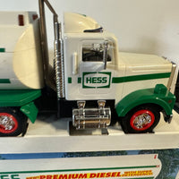 1993 Hess Diesel tanker Truck Lot-4