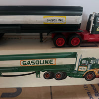 1968 Hess Tanker Truck With the Box Lot-9