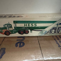 1968 Hess Tanker Truck With the Box Lot-9