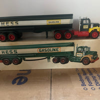 1968 Hess tanker Truck With Box Lot-10