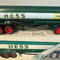 1972 Hess gasoline tanker truck Lot-4