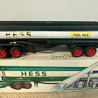 1968 Hess tanker truck with Box Lot-11