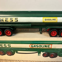 1974 Hess Tanker Truck With the Box Lot-2