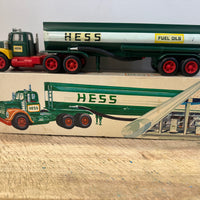 1974 Hess Tanker Truck With the Box Lot-2