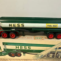 1974 Hess Tanker Truck With the Box Lot-2