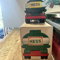 1974 Hess Tanker Truck With the Box Lot-2