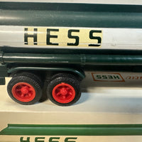 1968 Hess tanker Truck With Box Lot-12