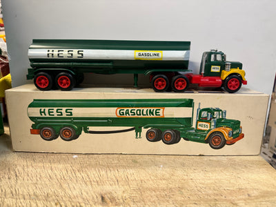 1974 Hess Tanker truck with the box Lot-3