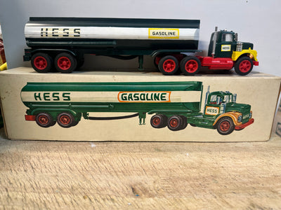 1968 Hess tanker Truck with the Box Lot-12