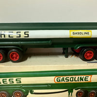 1972 Hess tanker Truck with the Box Lot-11