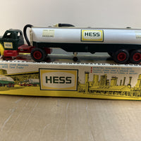 1964 Hess Tanker Truck With the Box Lot-10