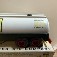 1964 Hess Tanker Truck With the Box Lot-10