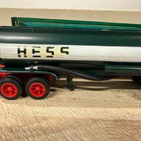 1968 Hess tanker truck with the box and Inserts-Lot 3