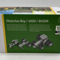 Ertl John Deere Waterloo Boy 4020/8400R Set