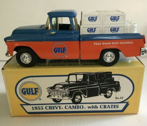 GM GULF 1955 CHEVY CAMEO PICK-UP TRUCK W/ CRATES #21451P Bank #12 Die Cast