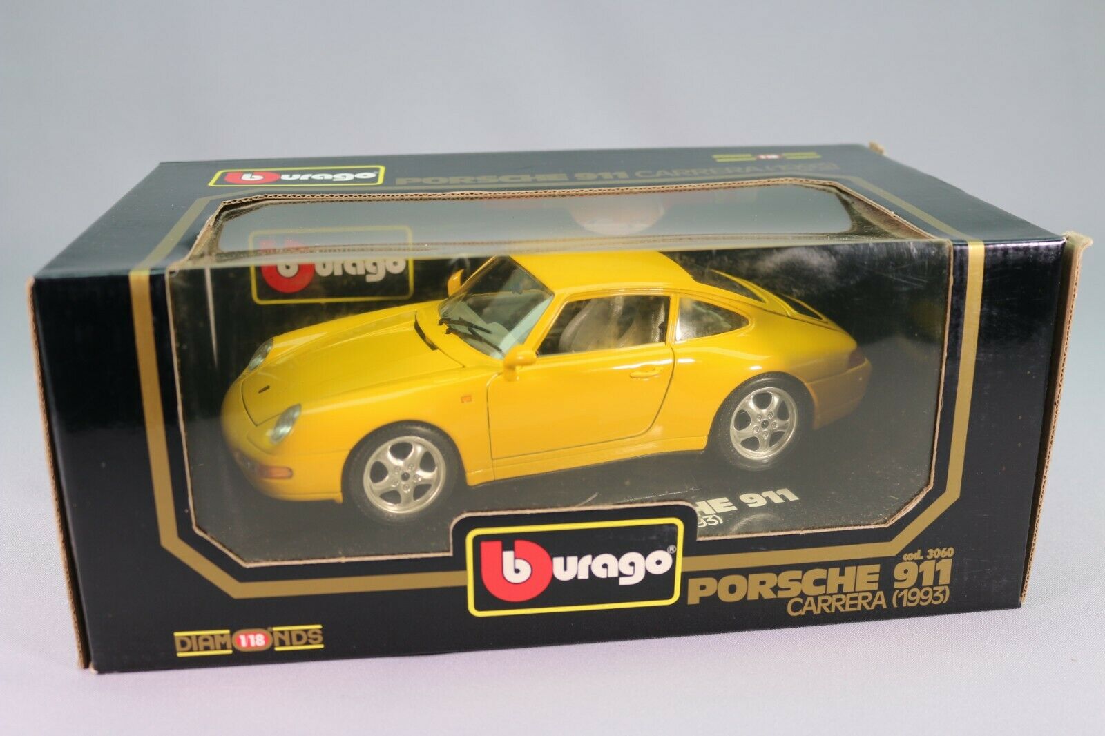 Bburago(ブラーゴ) Porsche 911 Carrera 1/18 1/18 Bburago Porsche 911 Carrera Silver Diecast Car Model