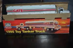 GATE - 1995 TOY TANKER TRUCK COLLECTOR - 1st SERIES LIMITED EDITION - Aj Collectibles & More