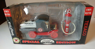 NEW 1999 Gearbox TEXACO 1912 Ford Model T Oil Tanker & Wayne Gas Pump Coin Bank - Aj Collectibles & More